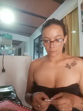 LunaArias online show from 07.03.26