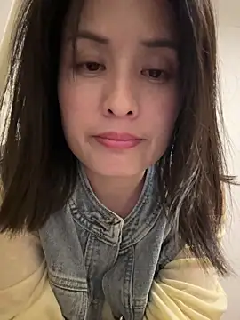 Snapshot of Faye-baby chatting on 05.01.26 Faye-baby online show from 05.01.26