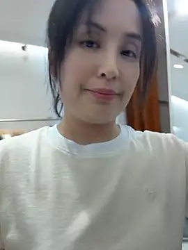 Snapshot of Faye-baby chatting on 05.24.26 Faye-baby online show from 05.24.26