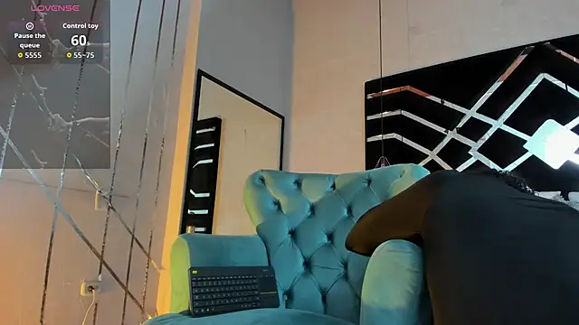 Snapshot of JayTaylorr chatting on 06.23.26 JayTaylorr online show from 06.23.26