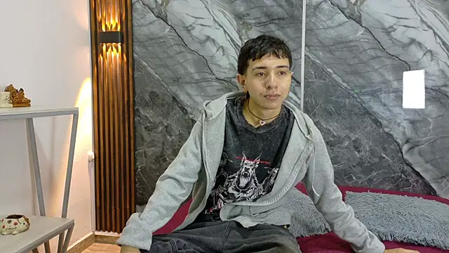NoahWalker   online show from 06.03.26
