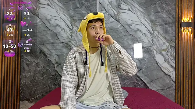 NoahWalker   online show from 06.13.26