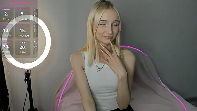 SophiaDarsly online show from 05.08.26