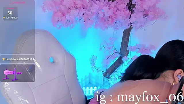 May Fox  online show from 05.02.26