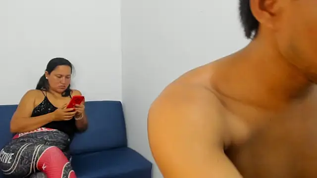 renataa21 online show from 04.27.26