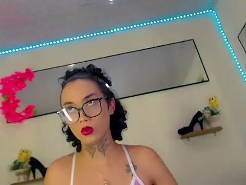 Darianna A online show from 04.21.26