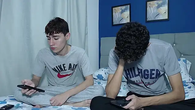Snapshot of Thiago_And_Gael chatting on 06.27.26 Thiago And Gael online show from 06.27.26