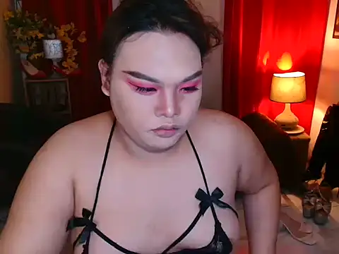 MargaretLim online show from 06.17.26