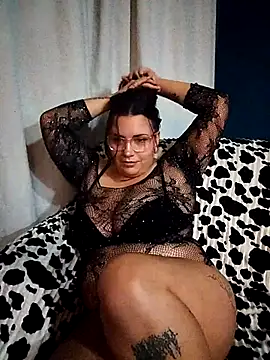 DulceLaraOk online show from 04.21.26