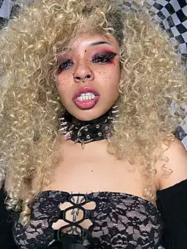 nerdyhotgoth online show from 05.22.26