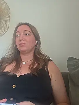 Snapshot of arielsweetieee chatting on 07.18.26 arielsweetieee online show from 07.18.26