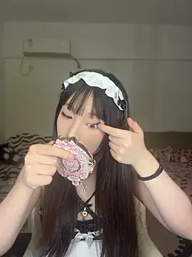 Snapshot of nide-baby chatting on 05.12.26 nide-baby online show from 05.12.26