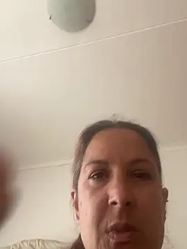 PrettySavannah online show from 04.22.26