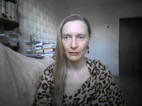 LunaBelle8 online show from 04.28.26