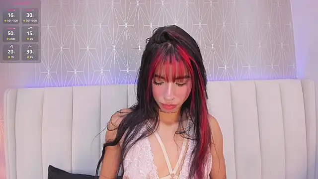 Tori Gaviria online show from 05.26.26