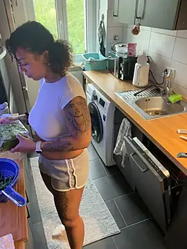 SweetPetiteNoir online show from 05.11.26