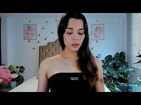 bella grego online show from 04.19.26