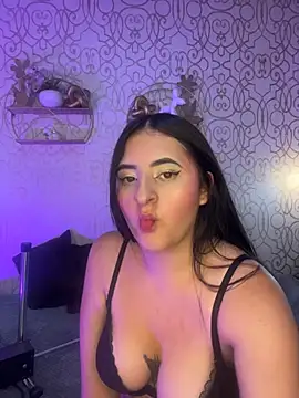 Maggiee 1 online show from 06.10.26