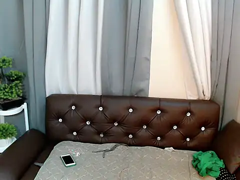 marie castro online show from 05.12.26