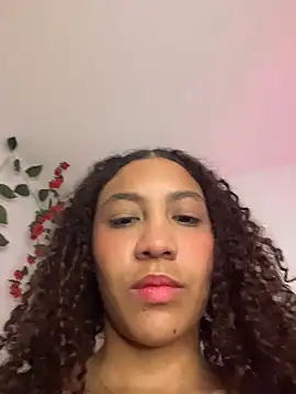 Daphnne Curly online show from 04.18.26