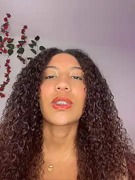 Daphnne Curly online show from 07.05.26