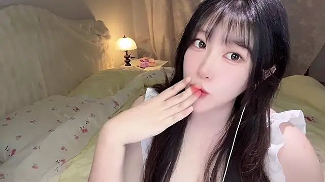 SweetButWildbaby online show from 05.14.26