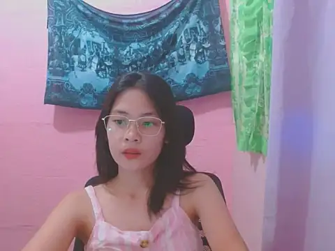 Snapshot of Sweetsexylady19 chatting on 08.08.26 Sweetsexylady19 online show from 08.08.26