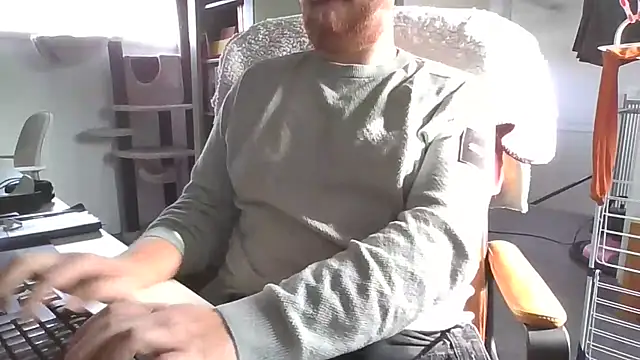 richard9718 online show from 05.05.26