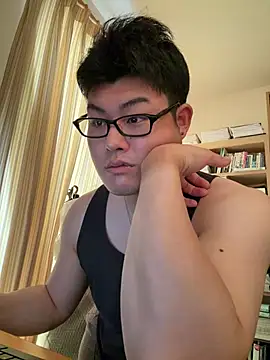 Snapshot of shun_201 chatting on 06.27.26 shun 201 online show from 06.27.26