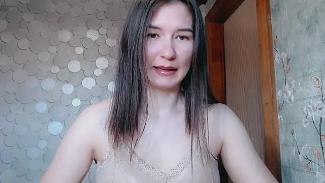 Kimberley Gillian online show from 05.12.26