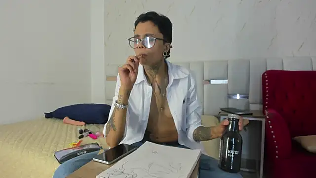 Snapshot of Antony_D_ossa chatting on 05.13.26 Antony D ossa online show from 05.13.26