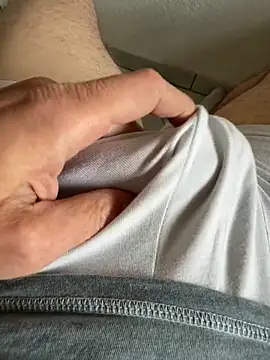 Le-on178 online show from 04.27.26