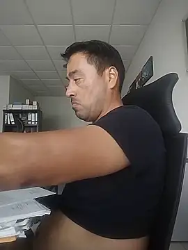 MaximilianoX2020 online show from 05.19.26