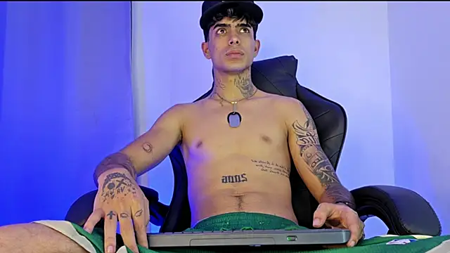 MIGUEL AGUIRRECA online show from 04.21.26