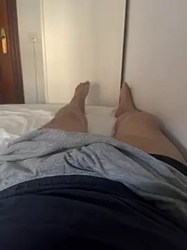 Snapshot of andresgh10 chatting on 06.22.26 andresgh10 online show from 06.22.26