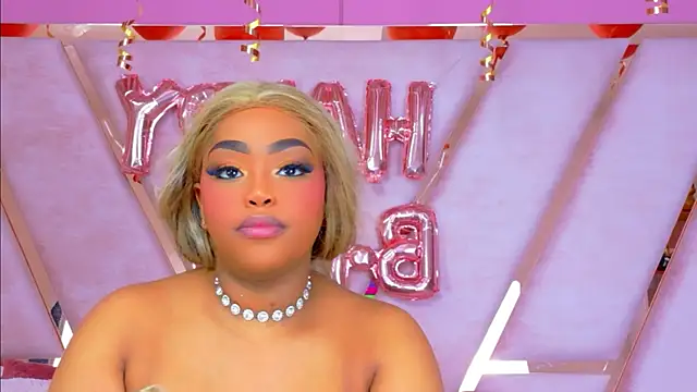 TiannahGlow online show from 05.15.26