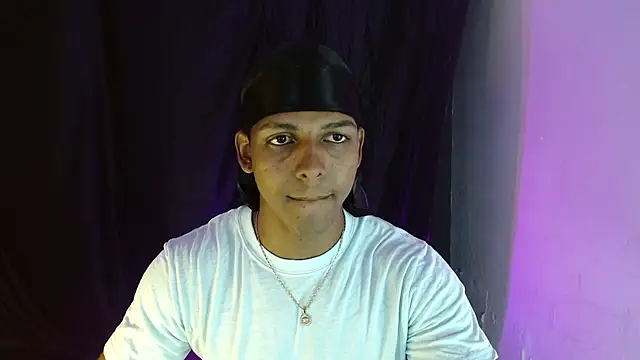 zoriel bigcock online show from 05.08.26