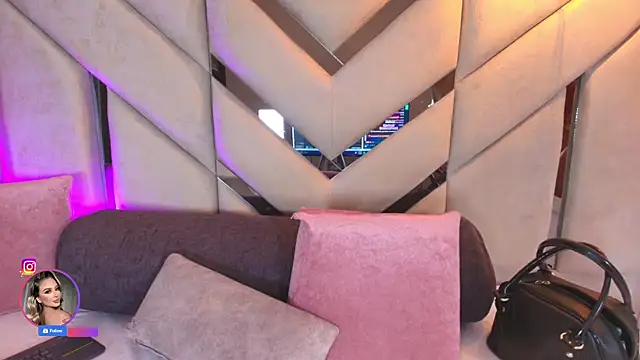 Sofia pamela  online show from 07.04.26
