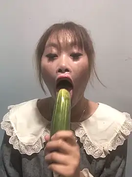 Snapshot of Ly-sexyy chatting on 05.16.26 Ly-sexyy online show from 05.16.26