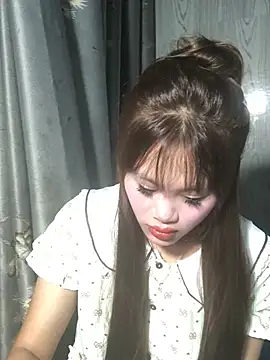 Snapshot of Ly-sexyy chatting on 05.18.26 Ly-sexyy online show from 05.18.26