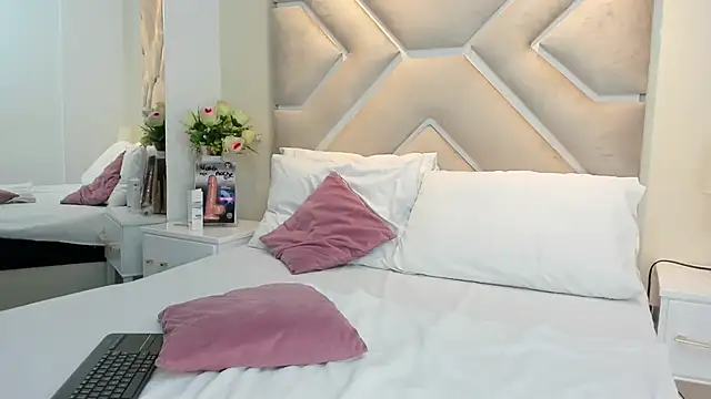 BigboobsVioleta online show from 04.22.26