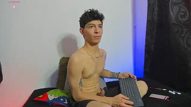  IanLark online show from 05.10.26