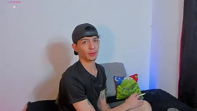 Snapshot of _IanLark chatting on 06.23.26 IanLark online show from 06.23.26