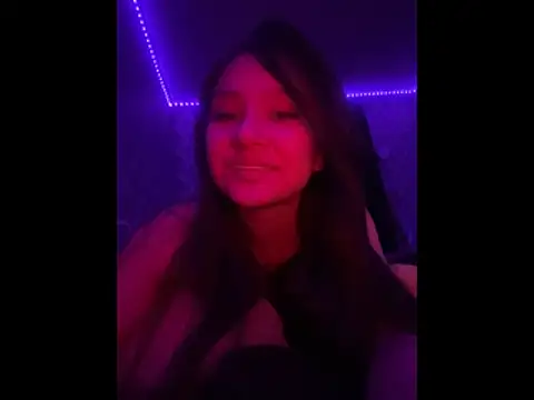 AriaBrooks online show from 04.22.26