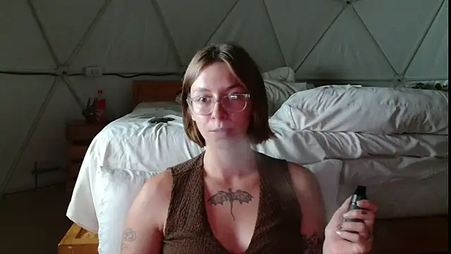 JuicyErika online show from 07.10.26
