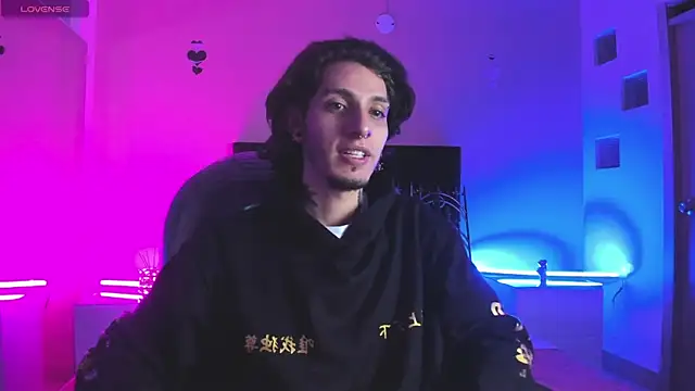 Vergil Noir  online show from 04.22.26