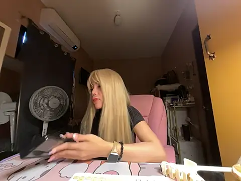 sweet glam online show from 05.15.26