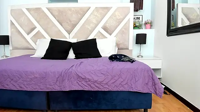 Mia Velez1 online show from 04.26.26