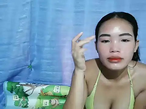 Snapshot of Two_sexy_asian4u chatting on 04.27.26 Two sexy asian4u online show from 04.27.26