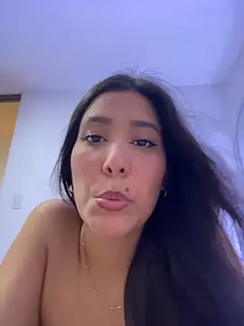 Isabellaa Joness online show from 04.22.26